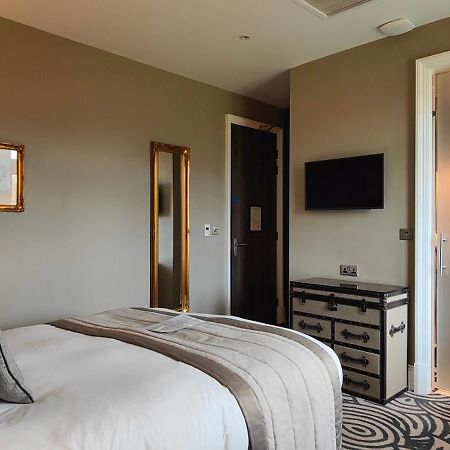 Oddfellows On The Park تشيدل الغرفة الصورة A room at the hotel