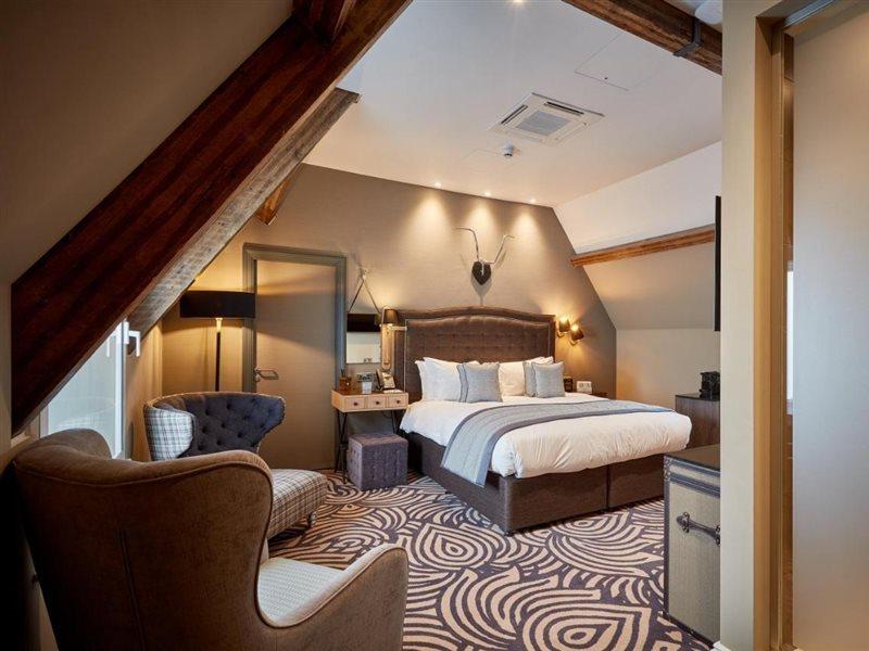 Oddfellows On The Park تشيدل المظهر الخارجي الصورة A room at The Swan