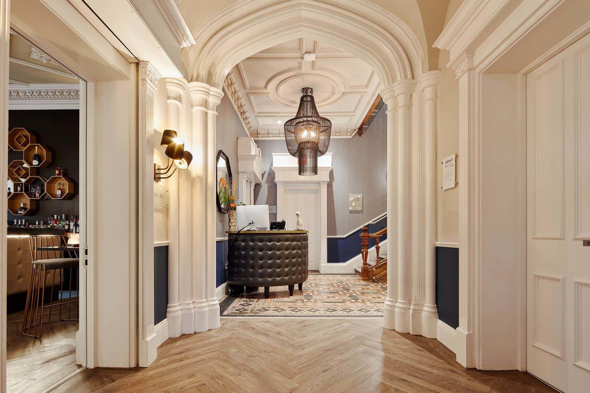 Oddfellows On The Park تشيدل المظهر الخارجي الصورة The interior of the hotel